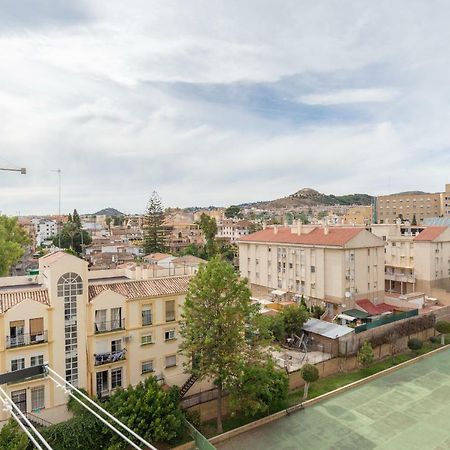 Stunning Spacious City Apartment With Free Parking Малага Экстерьер фото