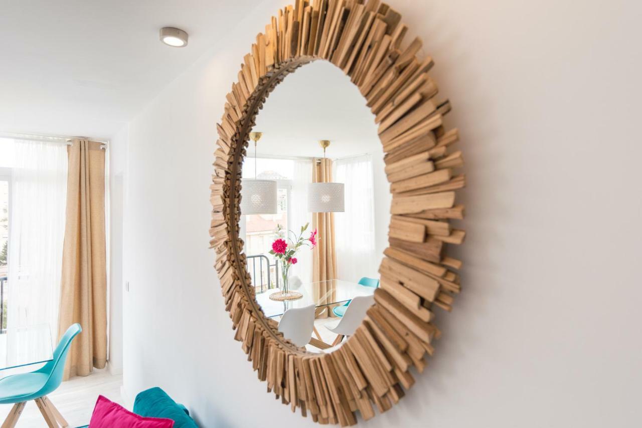 Stunning Spacious City Apartment With Free Parking Малага Экстерьер фото